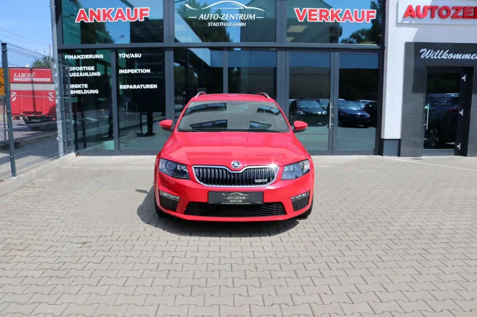 Skoda Octavia Combi RS Sitzheizung Klima Bi-Xenon Rouge - 2