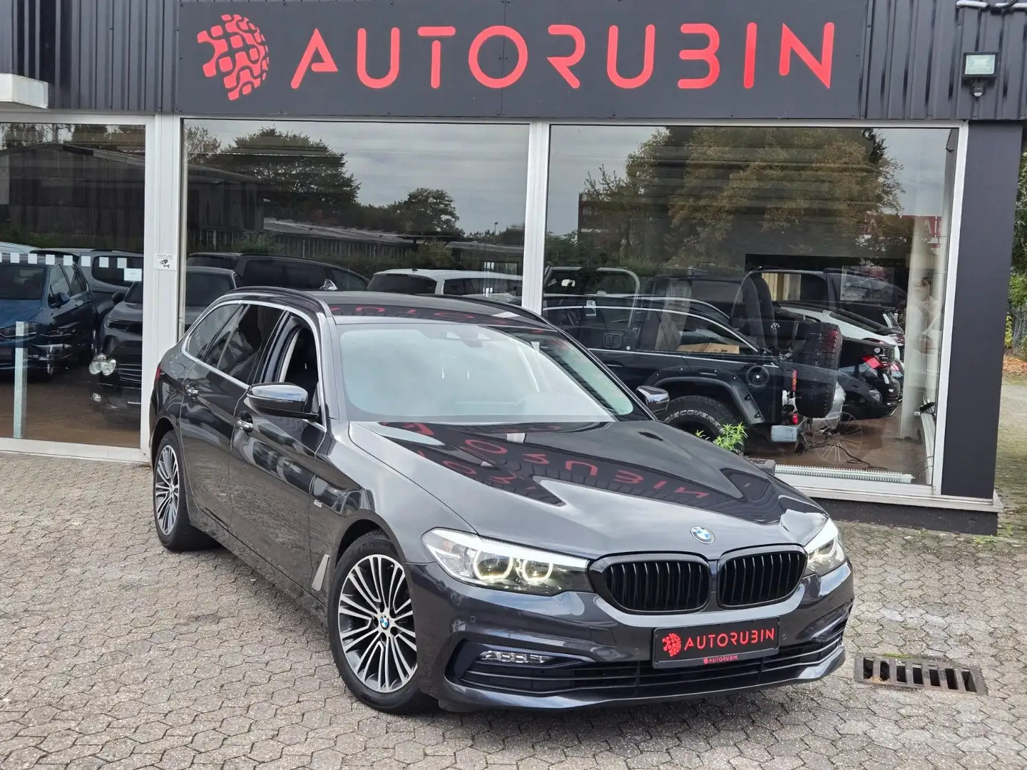 BMW 520 d xDrive Sport Line Gris - 1