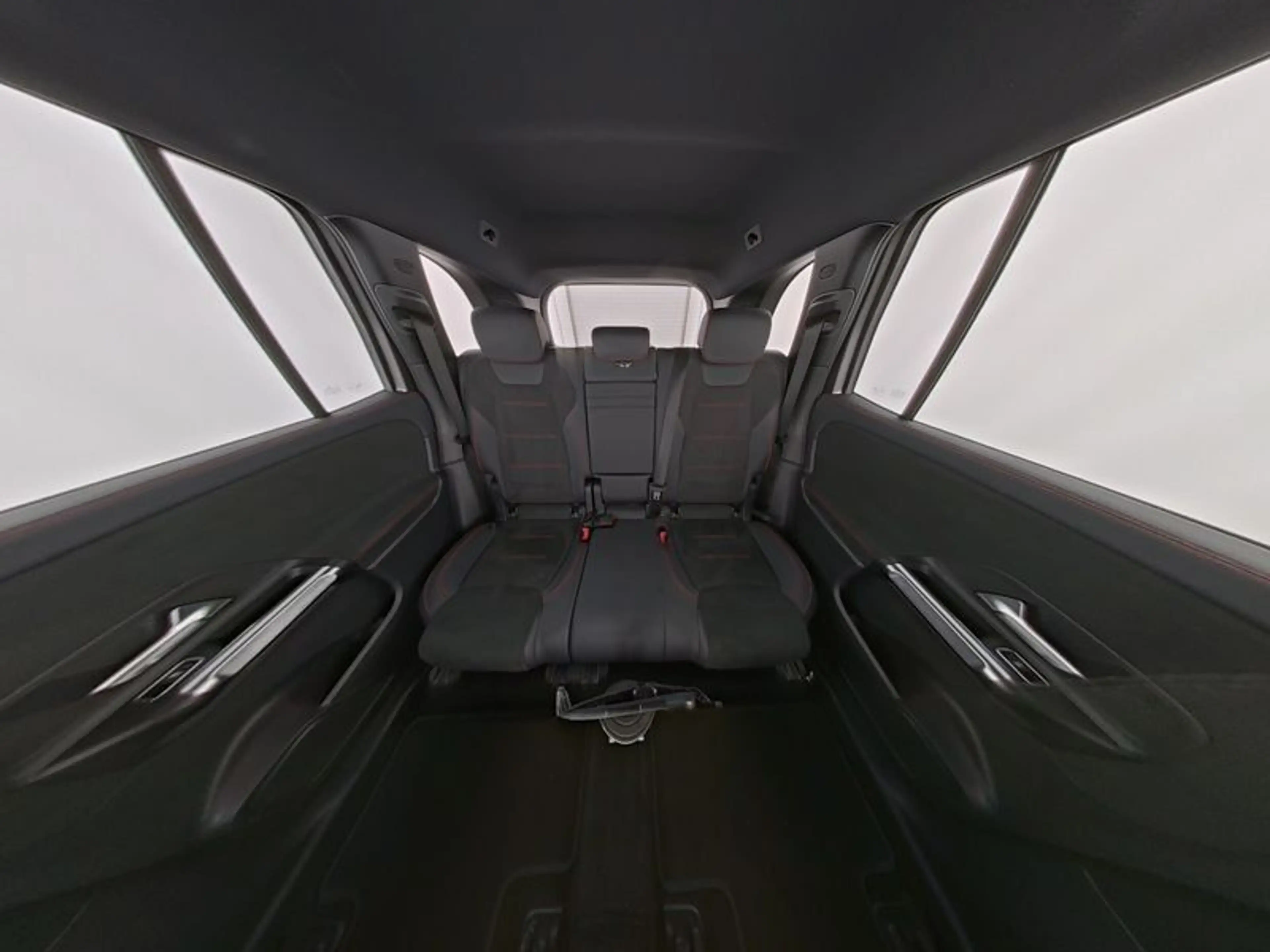 Mercedes-Benz EQB 250 AMG-ADVANCED 360° WINTER WDGS TOTW+SPUR — photo 9
