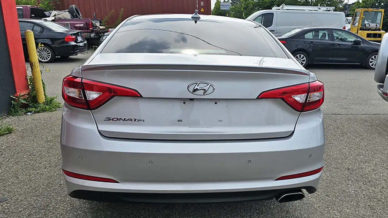 Hyundai SONATA photo Hyundai SONATA