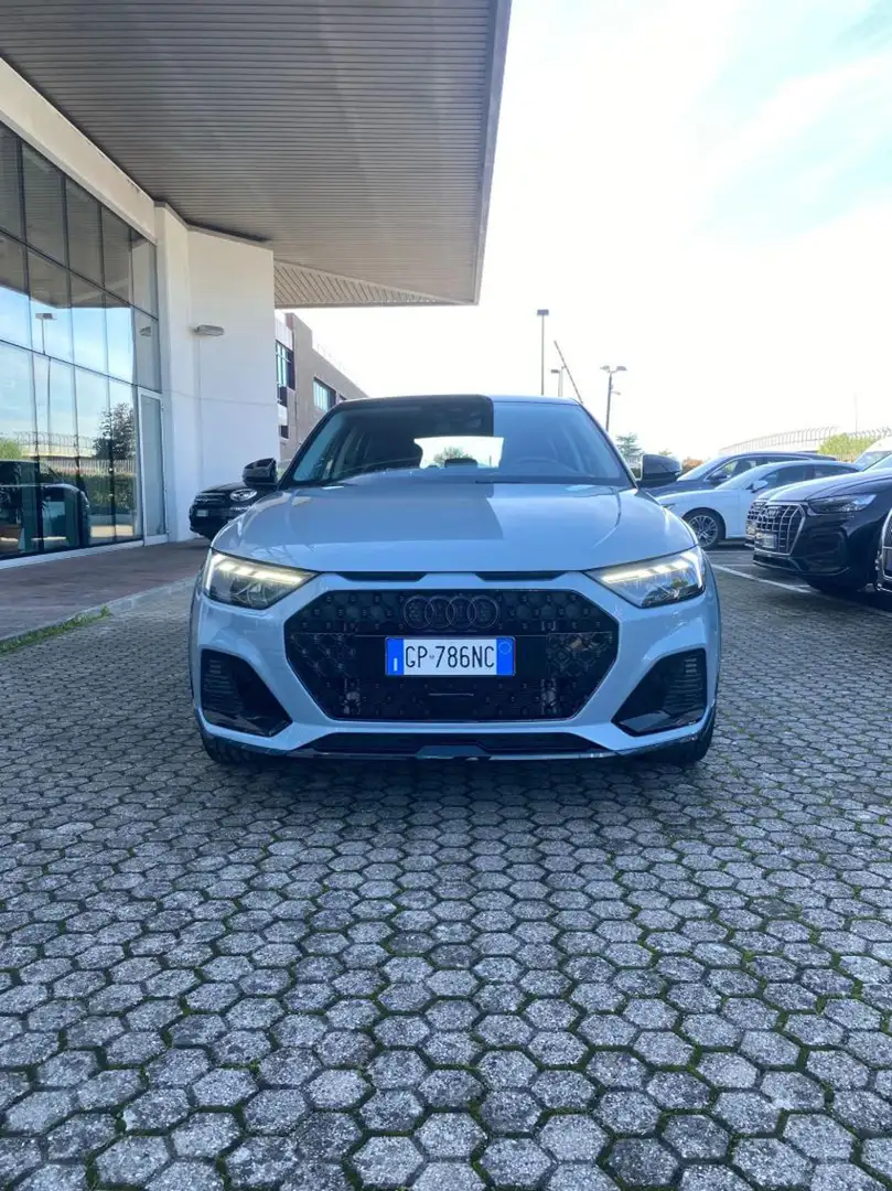 Audi A1 allstreet 30 TFSI Identity Contrast Gris - 1