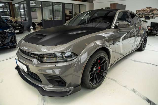 Imagine Dodge Charger 6,2 V8 SRT Hellcat Supercharged