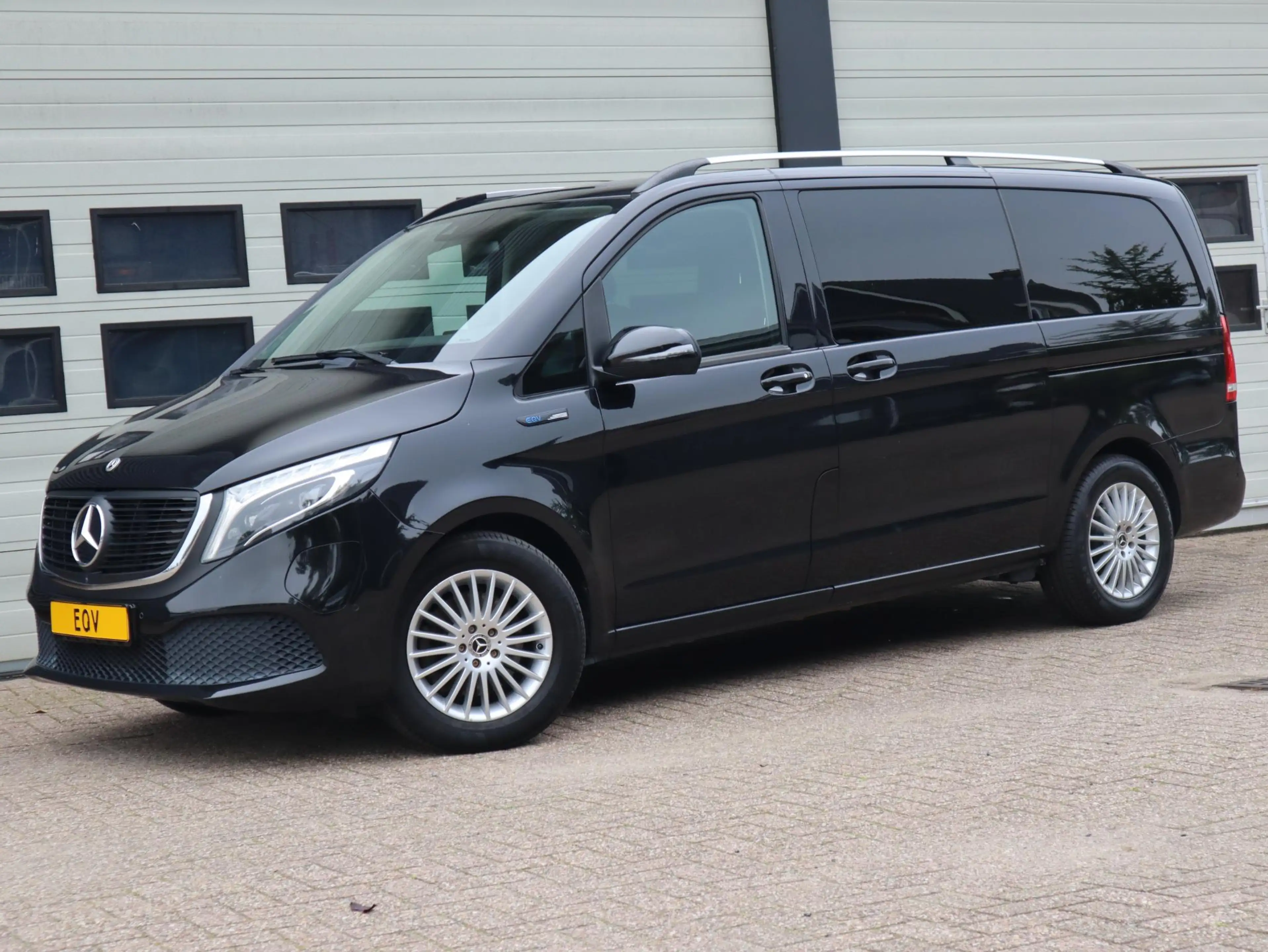 Mercedes-Benz EQV 300 90 kWh L2 - 7 Pers - 360 camera - ACC — photo 6