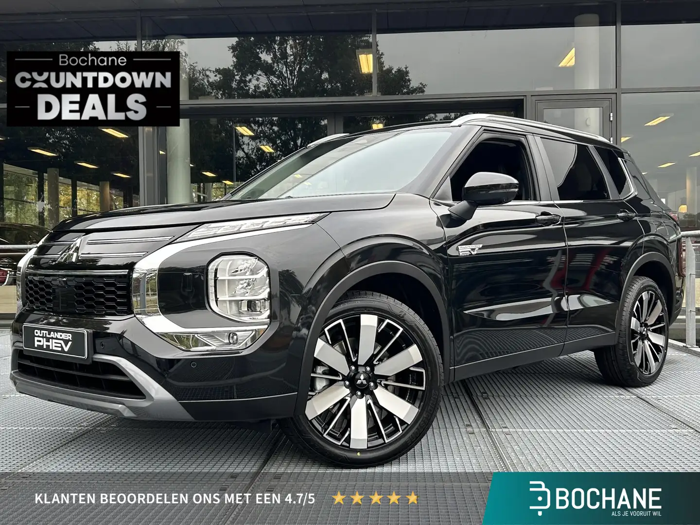 Mitsubishi Outlander 2.4 PHEV First Edition | DIRECT UIT VOORRAAD LEVER Zwart - 1