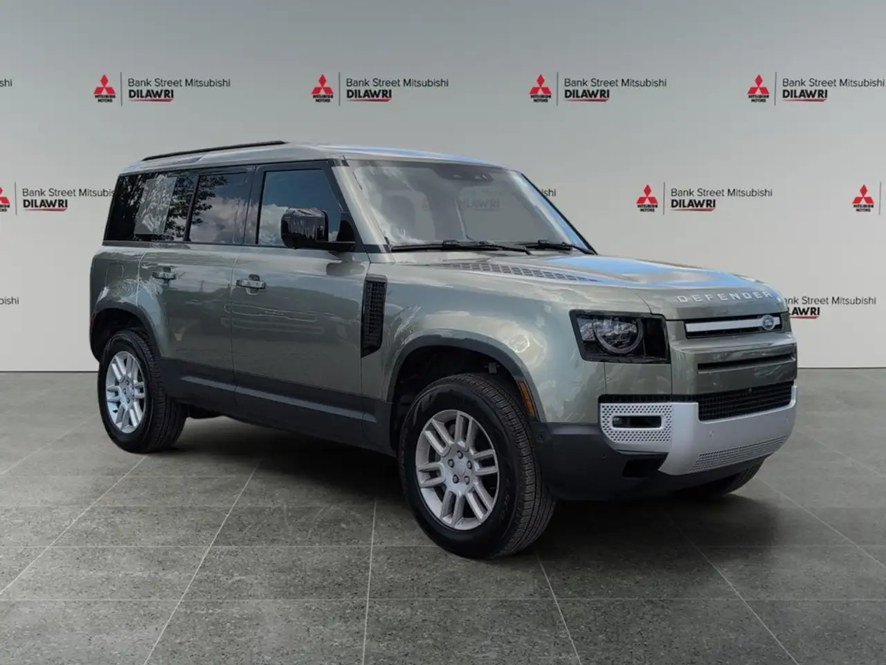 Land Rover Defender снимка Land Rover Defender