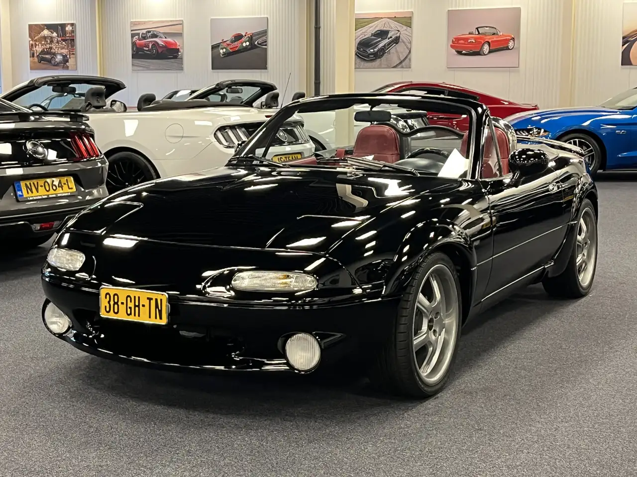 Mazda MX-5 NA Roadster 1.6i Miata Black-Red Edition CDN Poste, foto 8
