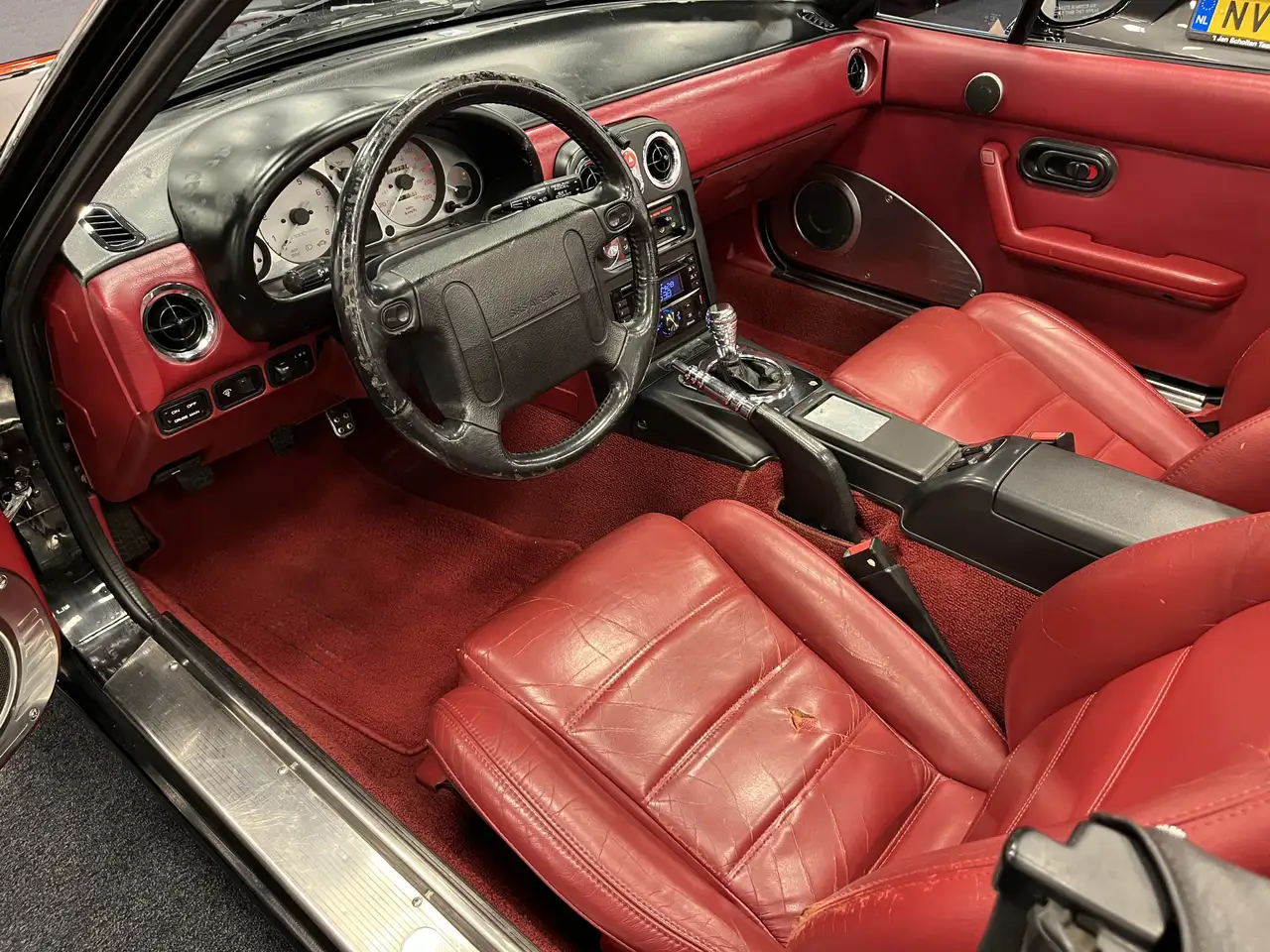 Mazda MX-5 NA Roadster 1.6i Miata Black-Red Edition CDN Poste, foto 2