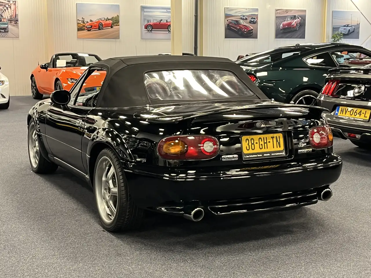 Mazda MX-5 NA Roadster 1.6i Miata Black-Red Edition CDN Poste, foto 11