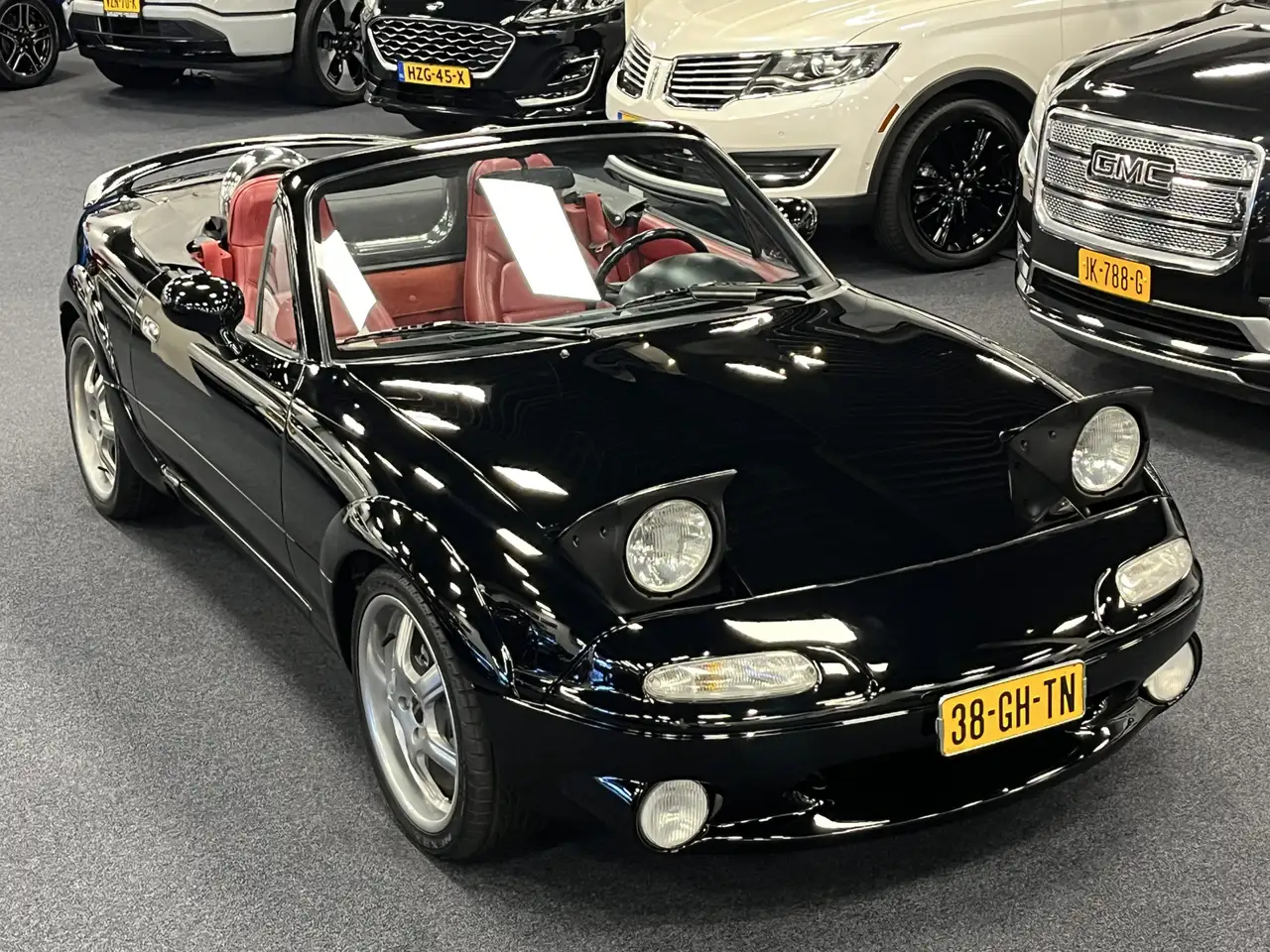 Mazda MX-5 NA Roadster 1.6i Miata Black-Red Edition CDN Poste, foto 4