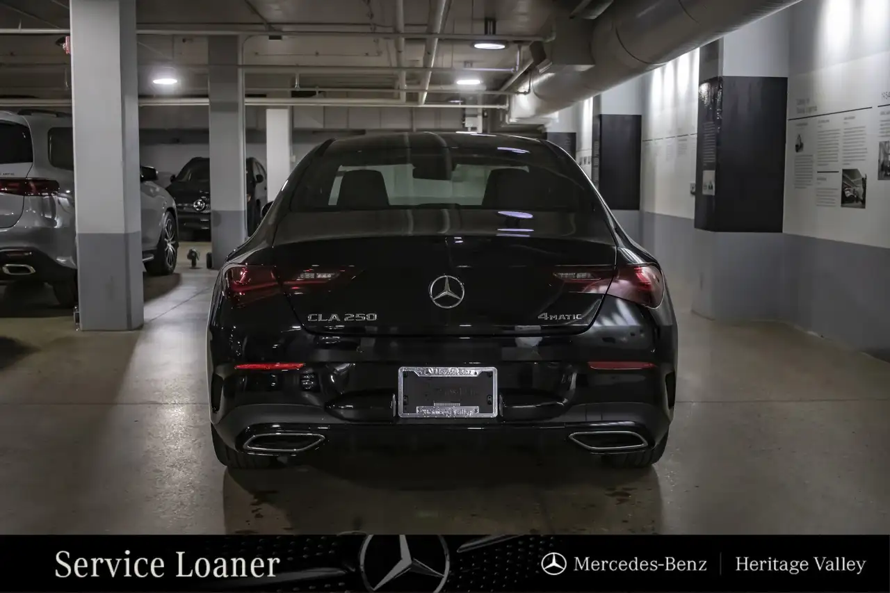 Mercedes-Benz CLA снимка Mercedes-Benz CLA