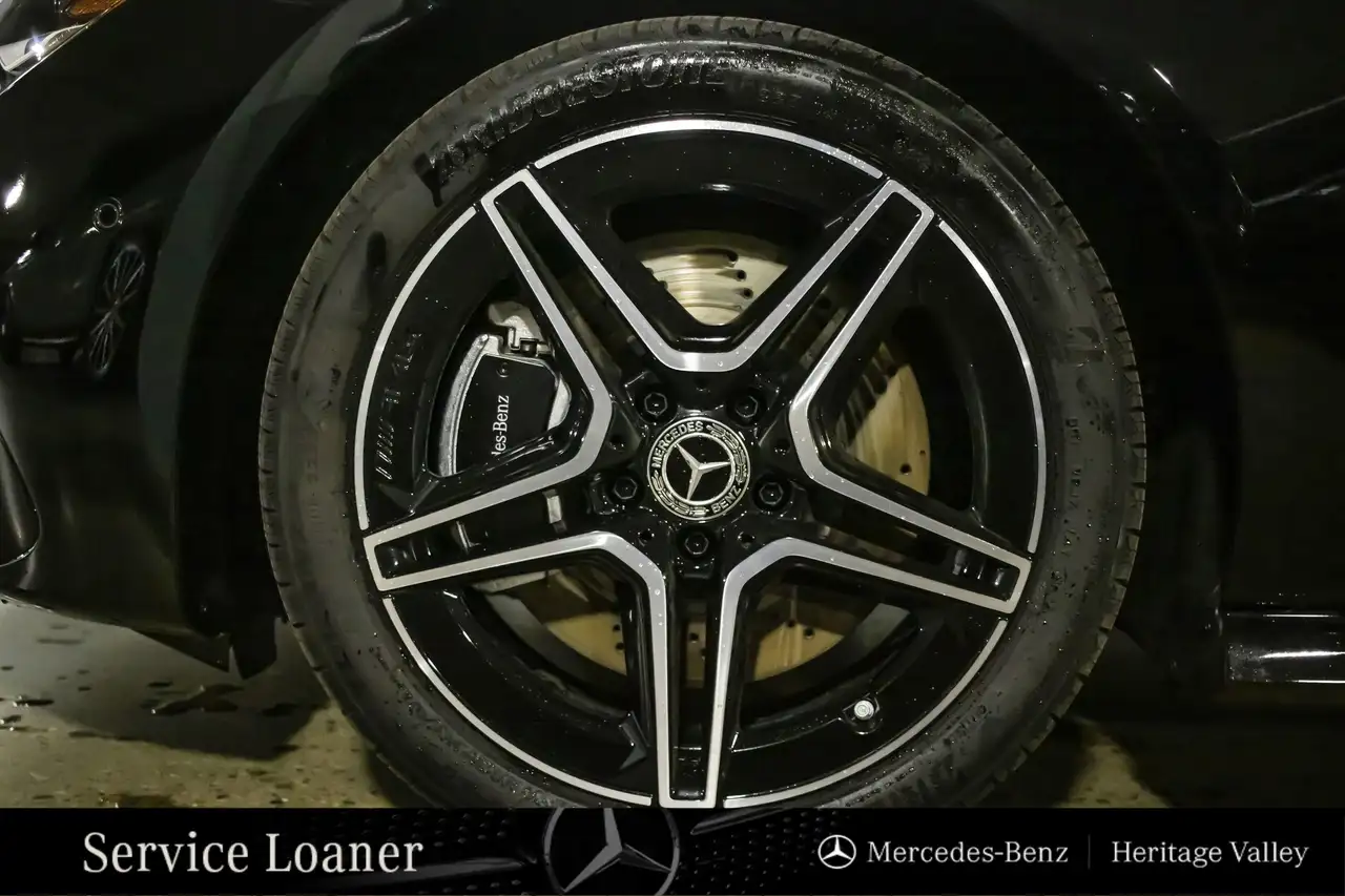 Mercedes-Benz CLA снимка Mercedes-Benz CLA