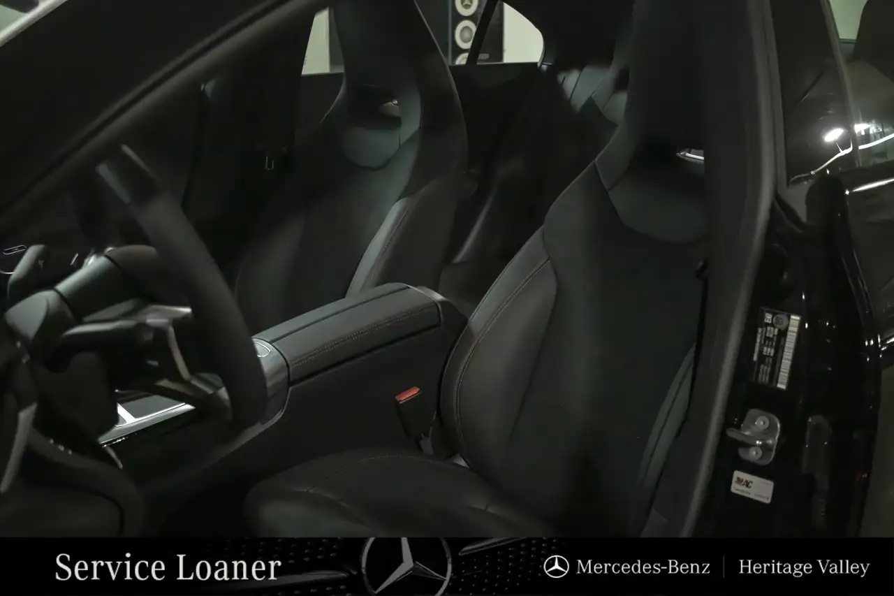 Mercedes-Benz CLA снимка Mercedes-Benz CLA