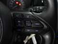 Toyota Yaris 1.5 HYBRID BI-TONE SILVERLINE AUTOMAAT CLOUD NAVI Grijs - thumbnail 20