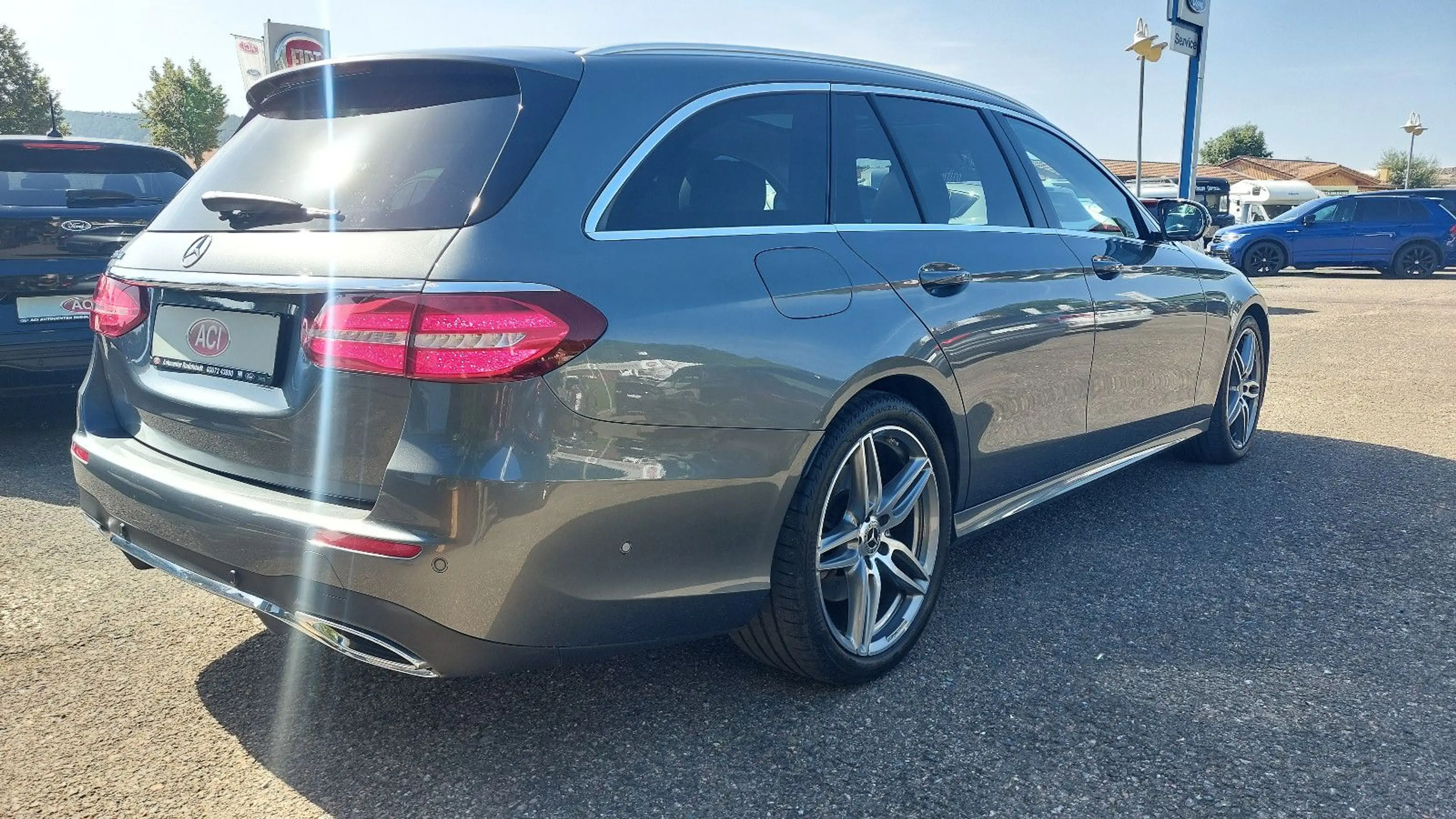 Mercedes-Benz E 350 E T-Modell AMG LINE — photo 3