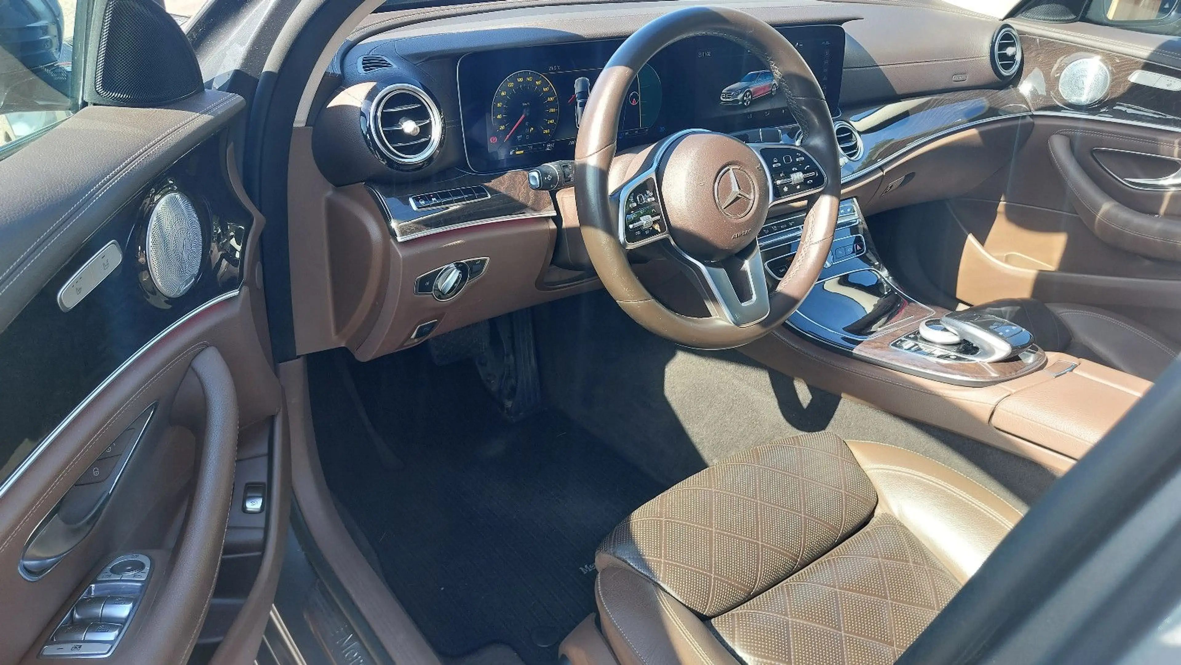 Mercedes-Benz E 350 E T-Modell AMG LINE — photo 16