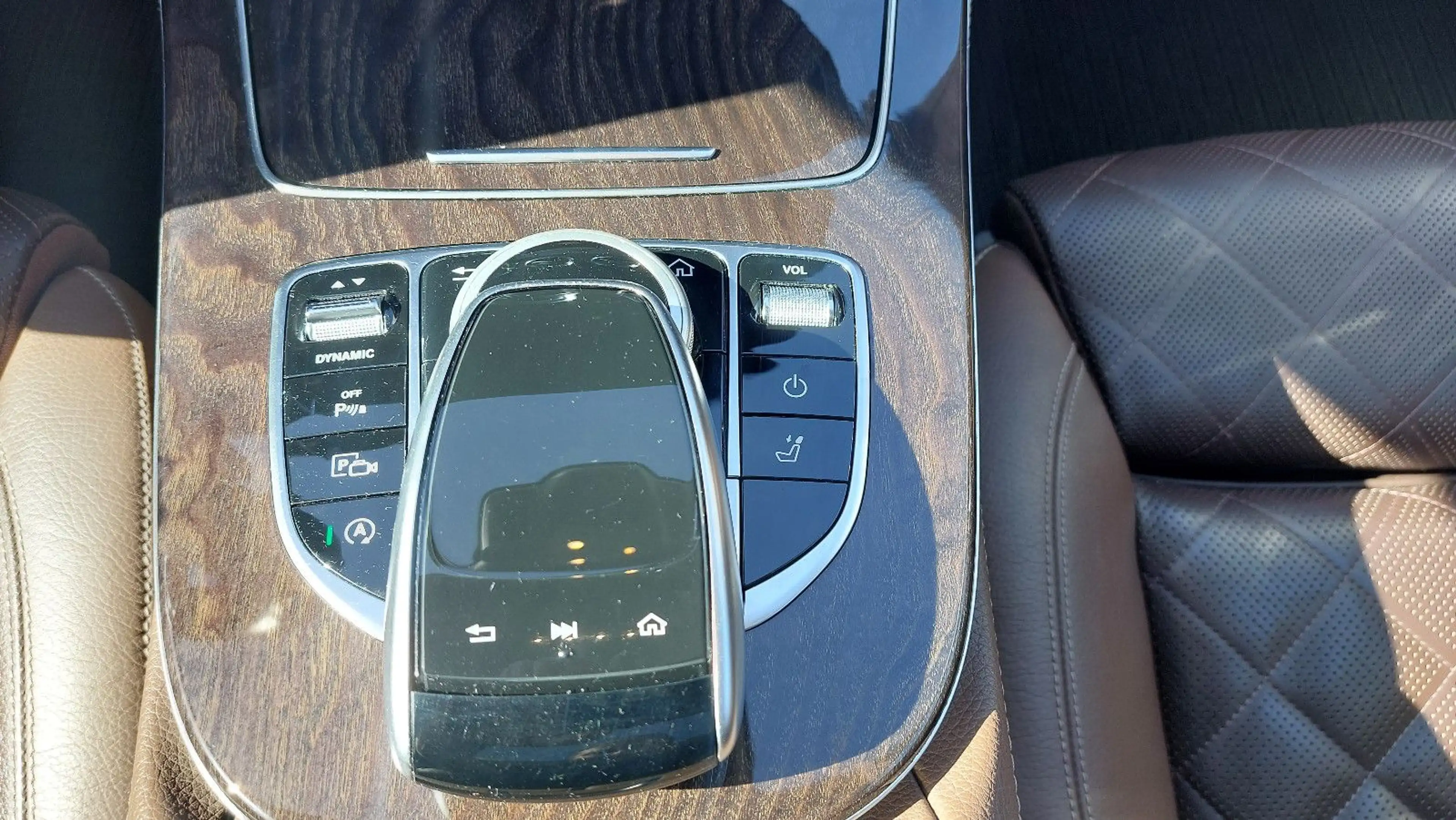Mercedes-Benz E 350 E T-Modell AMG LINE — photo 14