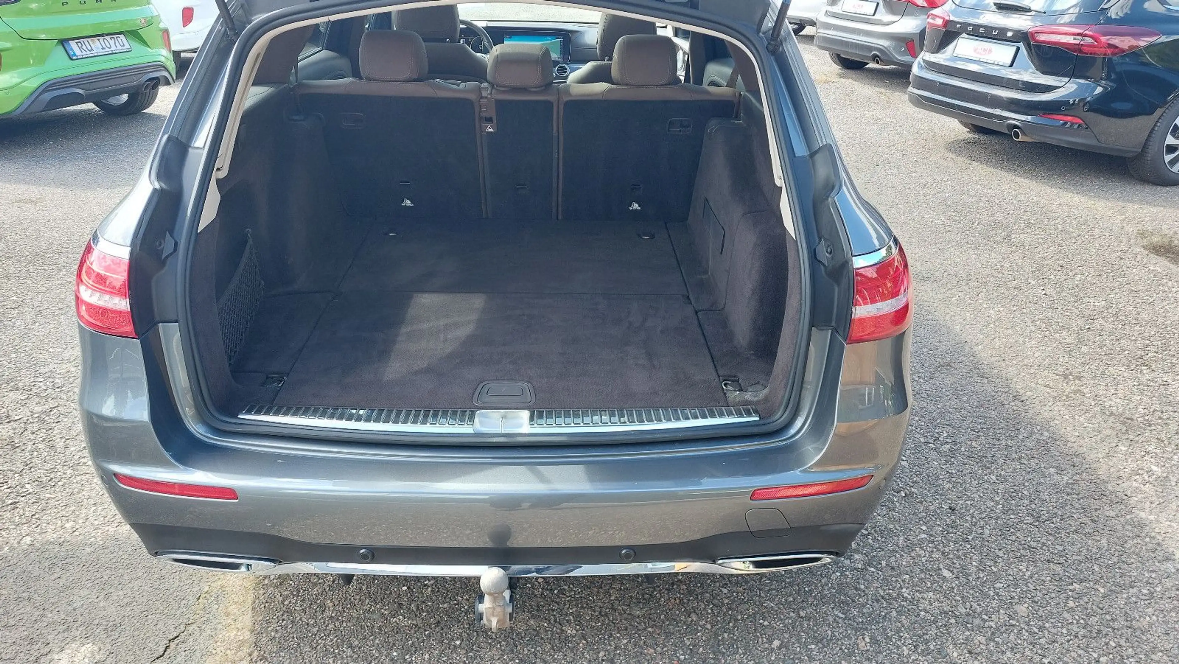 Mercedes-Benz E 350 E T-Modell AMG LINE — photo 20
