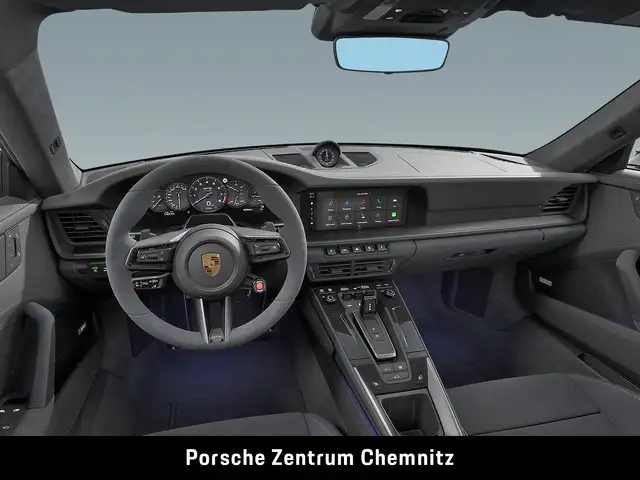 Porsche 911 view 5