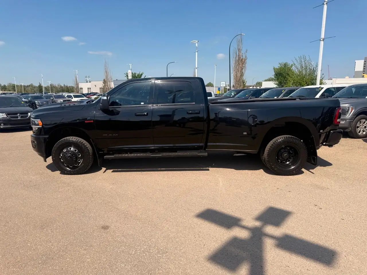 RAM 3500 снимка RAM 3500
