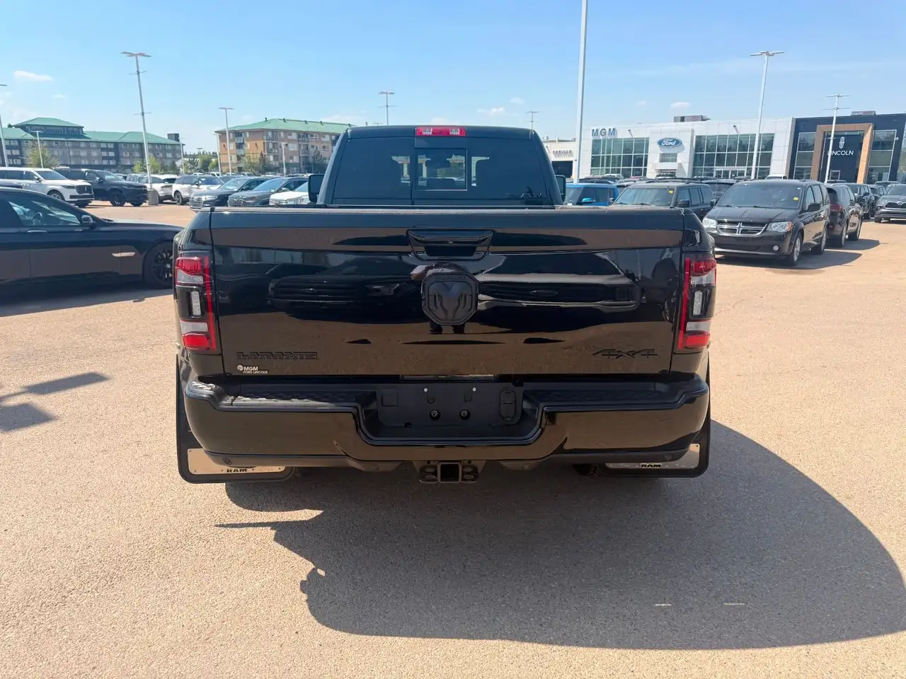 RAM 3500 снимка RAM 3500