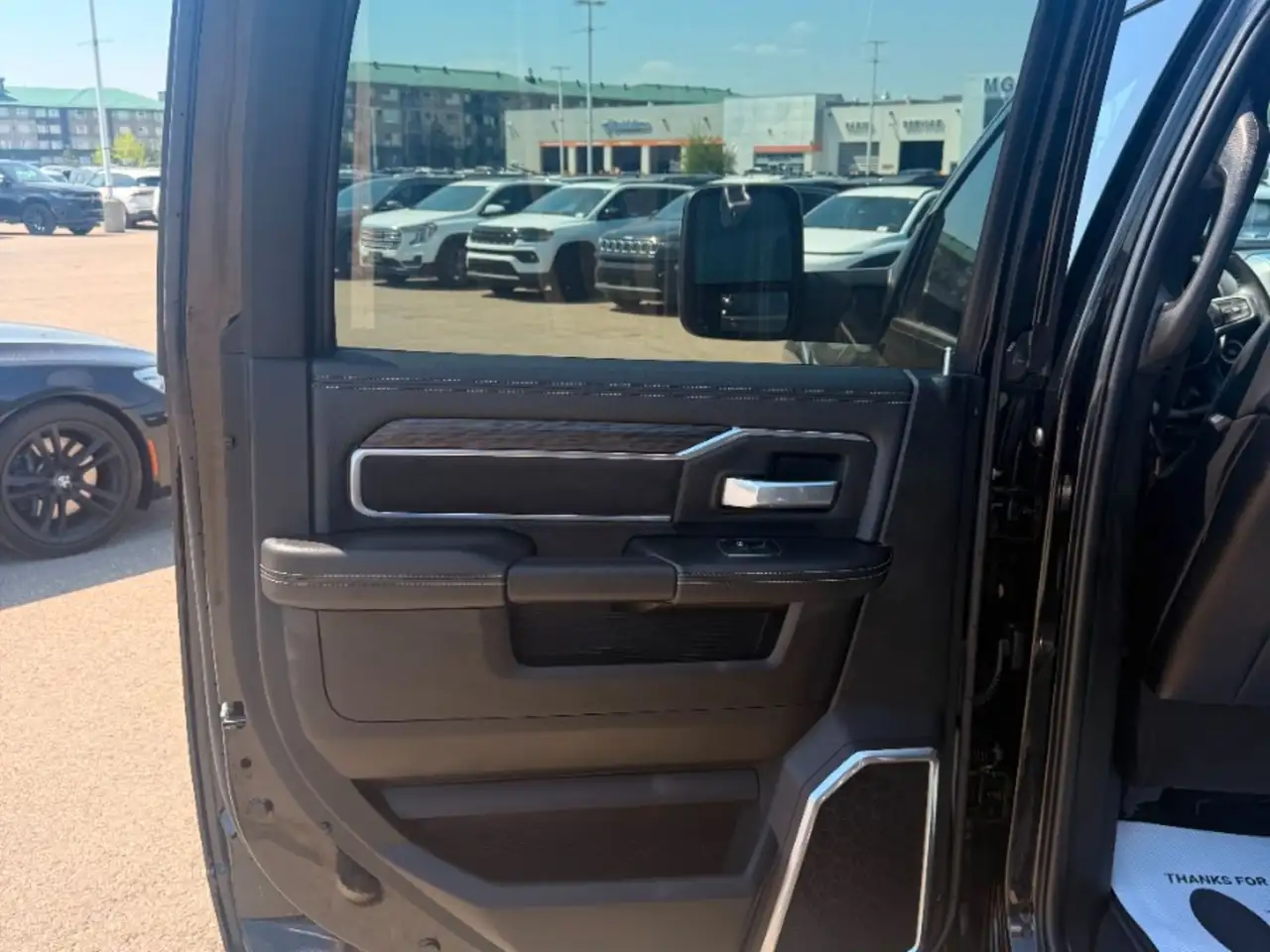 RAM 3500 снимка RAM 3500