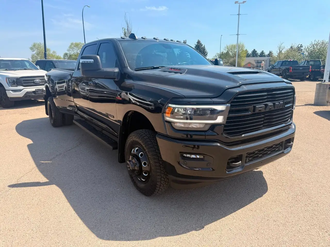 RAM 3500 снимка RAM 3500