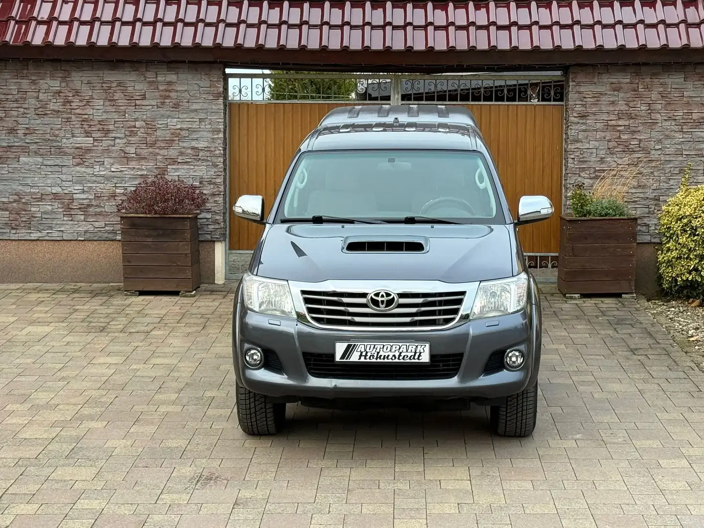 Toyota Hilux 3.0 Turbodiesel Double Cab Life 4x4 Grau - 2