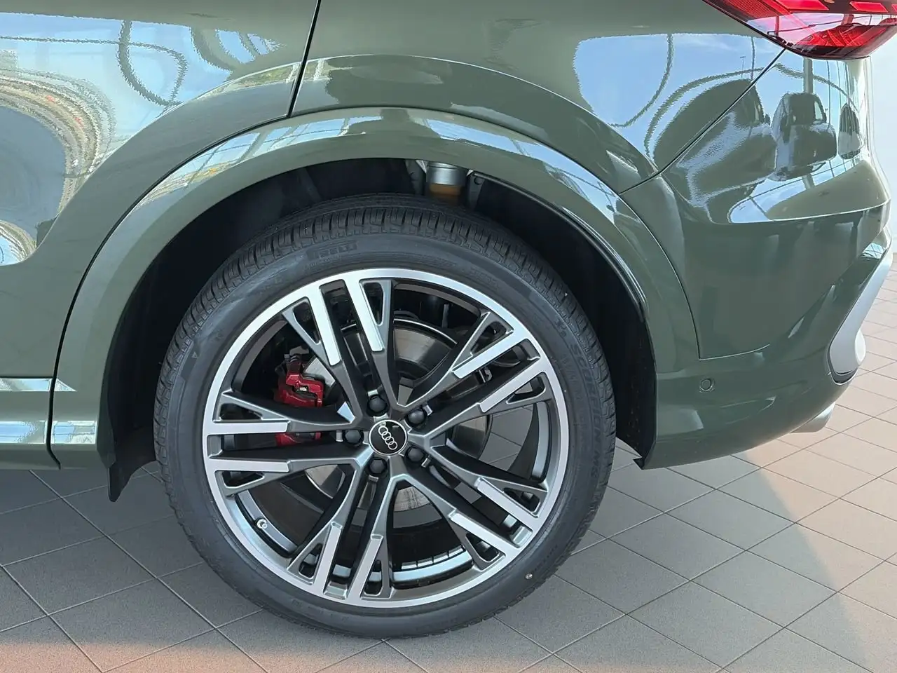 Audi SQ5 снимка Audi SQ5