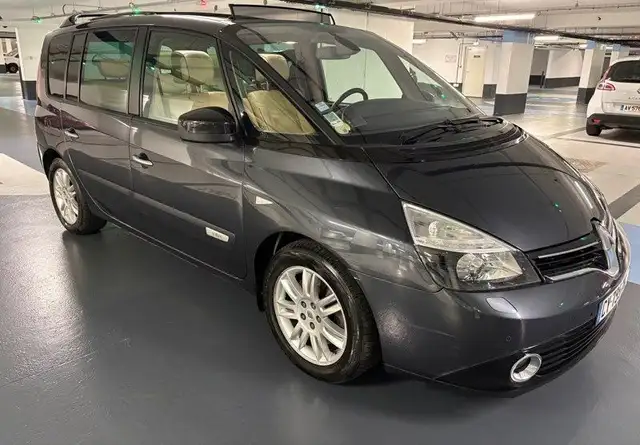 Renault Espace view 4