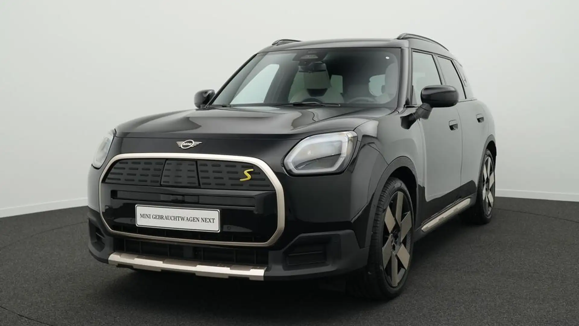 MINI Countryman SE All4 Favoured Trim Noir - 1