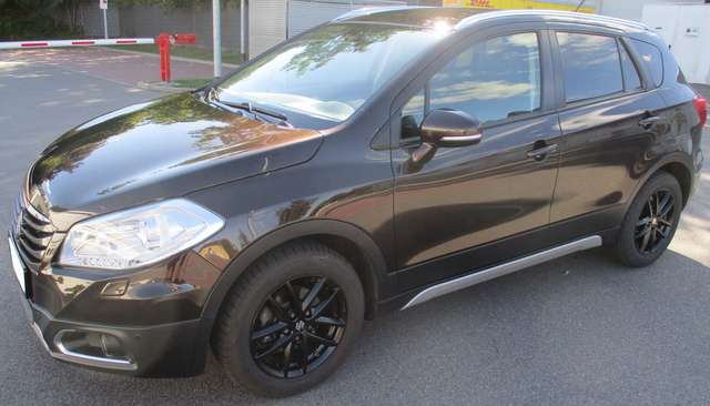 Suzuki SX4 S-Cross SX4 S-Cross 1.6 VVT CVT 4x4 limited 4WD Autom. AHK