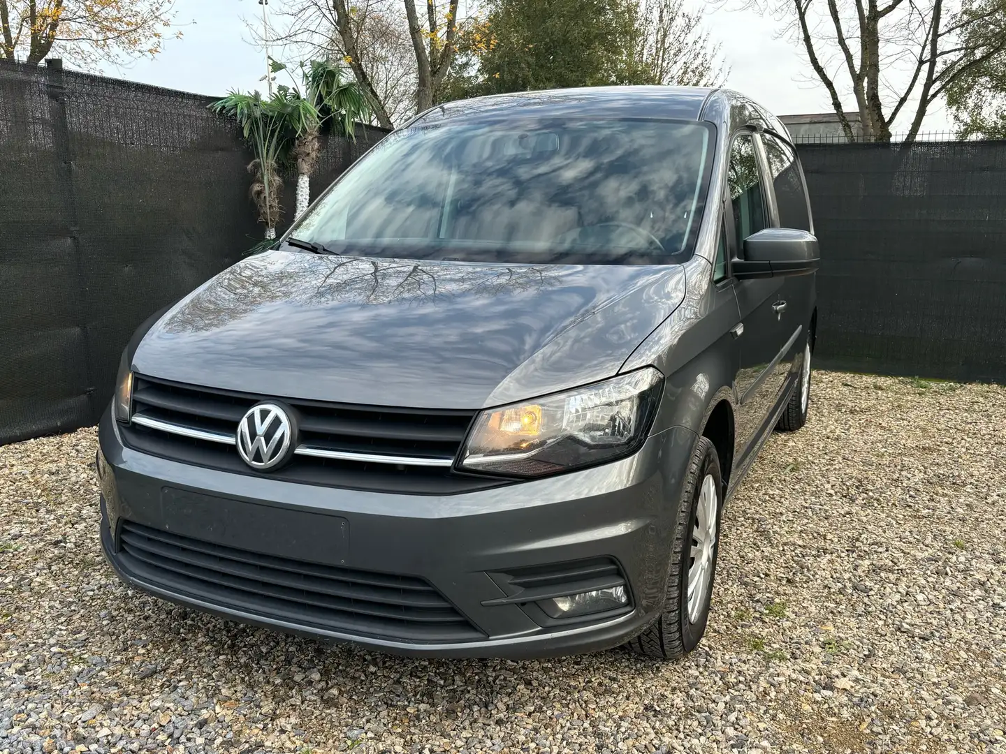 Volkswagen Caddy Maxi 2.0 TDi SCR Szürke - 1