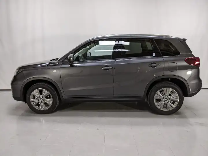 Suzuki Vitara 2026, foto 8
