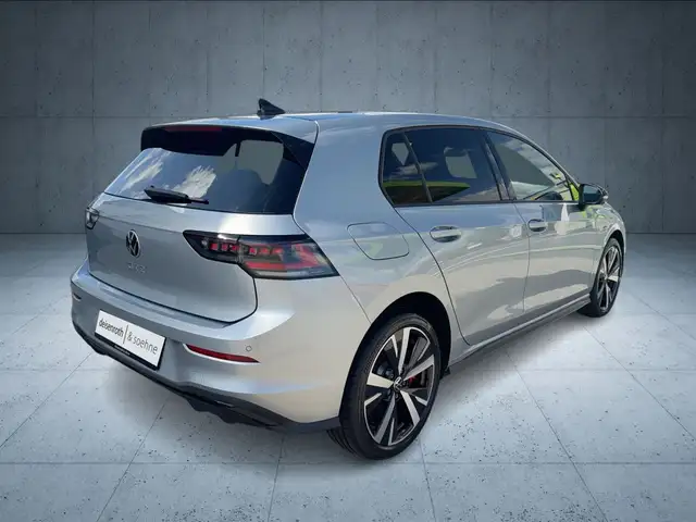 Volkswagen Golf view 6