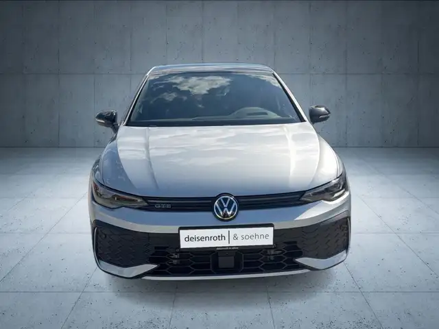 Volkswagen Golf view 9