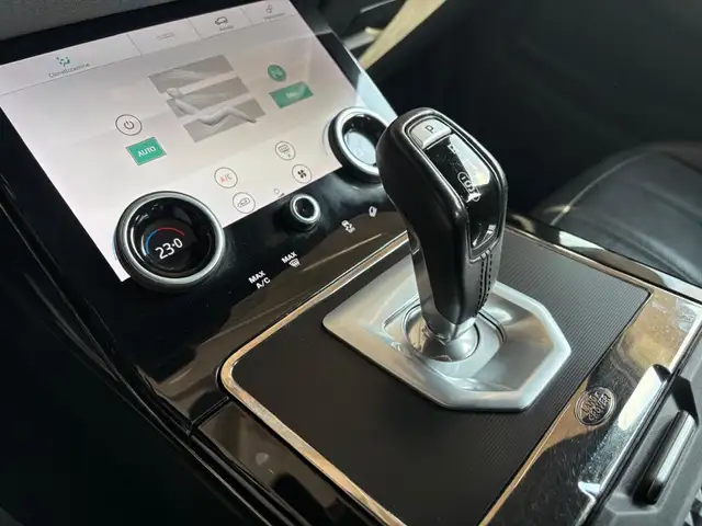 Land Rover Range Rover Evoque view 16