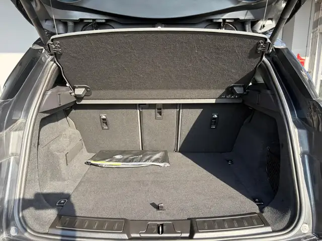 Land Rover Range Rover Evoque view 8