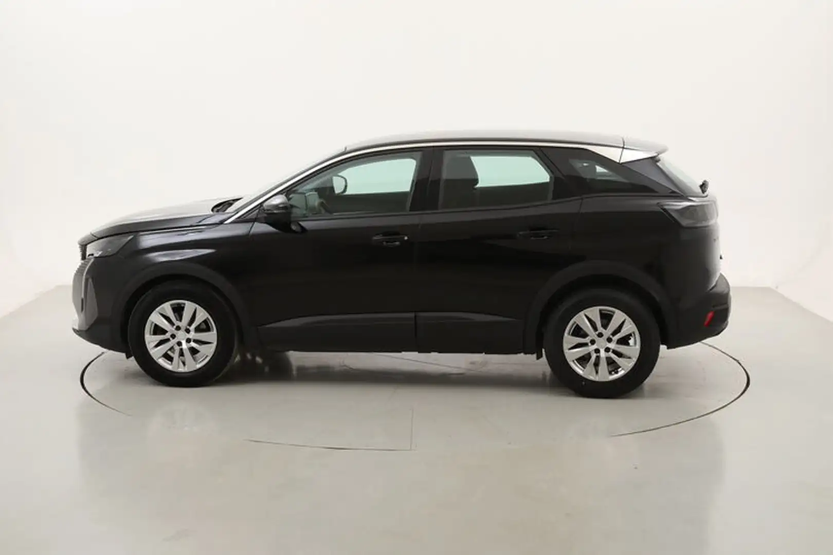 Peugeot 3008 Active Pack 1.2 Benzina 131CV Nero - 2