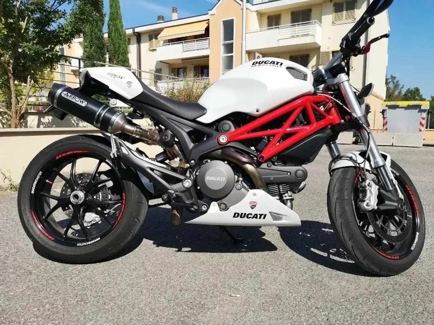 Ducati Monster 796 Blanc - 2