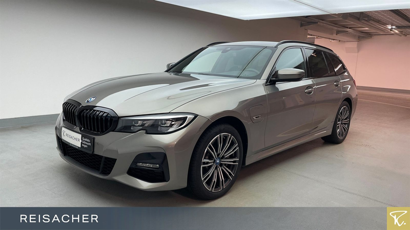 BMW 330 e A xDrive Tou M-Sport,LCProf,Keyless,SpSitze
