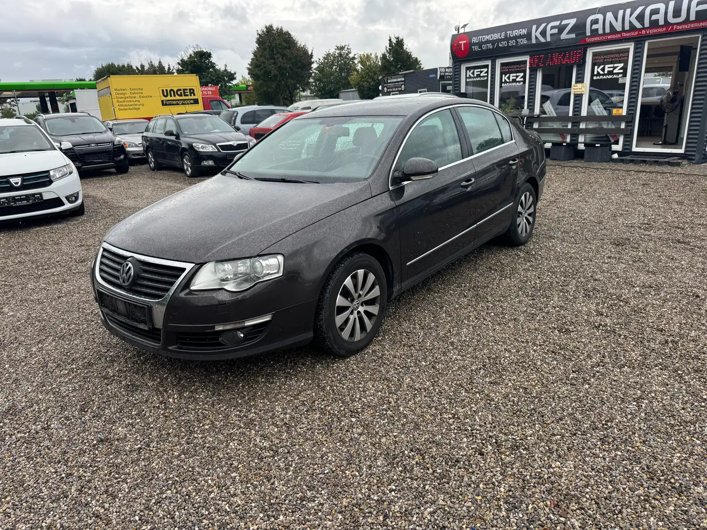Volkswagen Passat AUTOMATIK!SITZHEIZUNG!!EURO5!!PDC!KLIMAAUTOMTIK!! Braun - 1