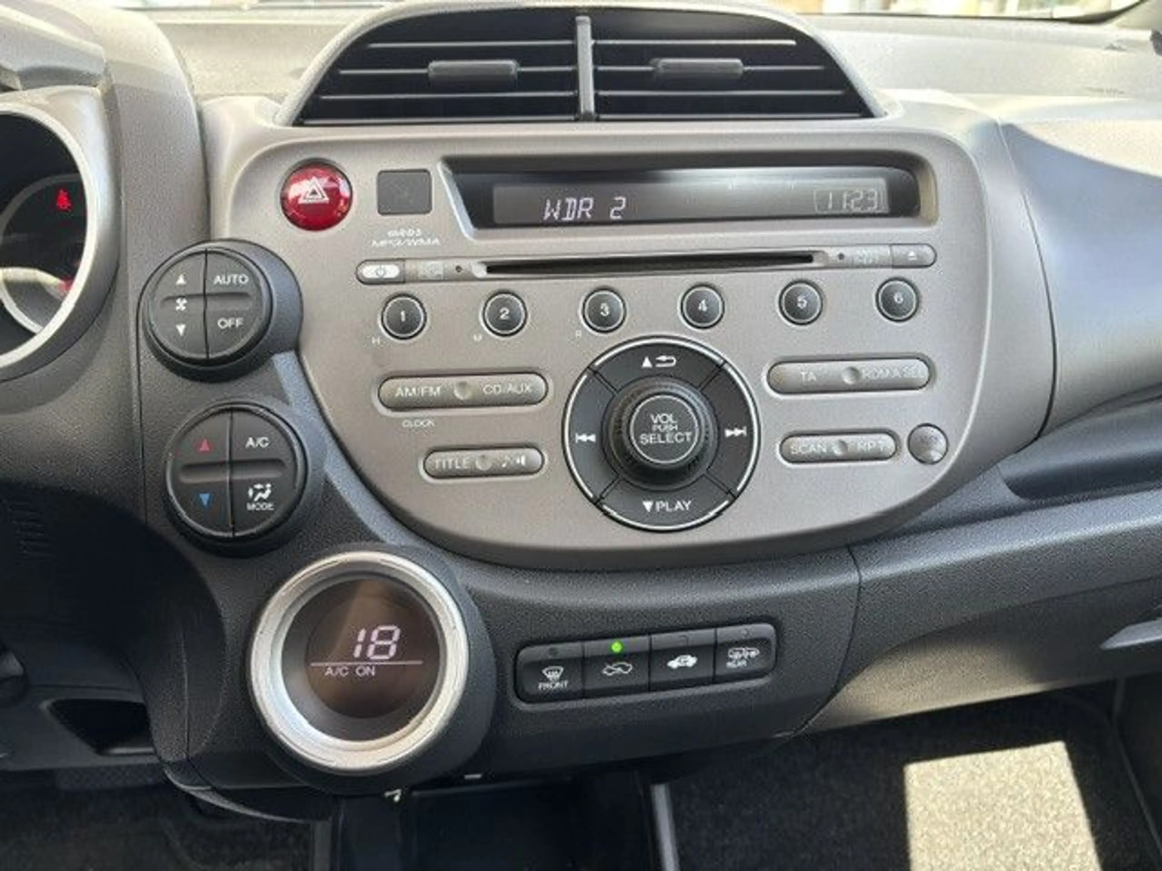 Honda Jazz 1.4 Elegance*Automatik*Wenig Km 53.772* — photo 13