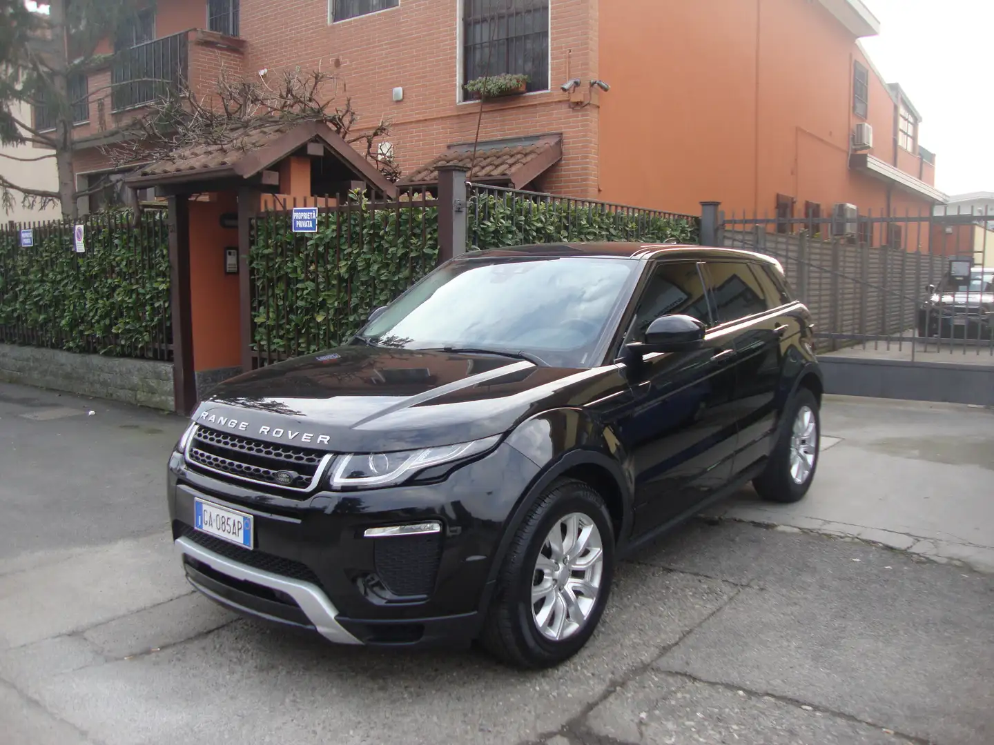 Land Rover Range Rover Evoque 2.0 td4 SE auto euro 6 d-temp Schwarz - 2