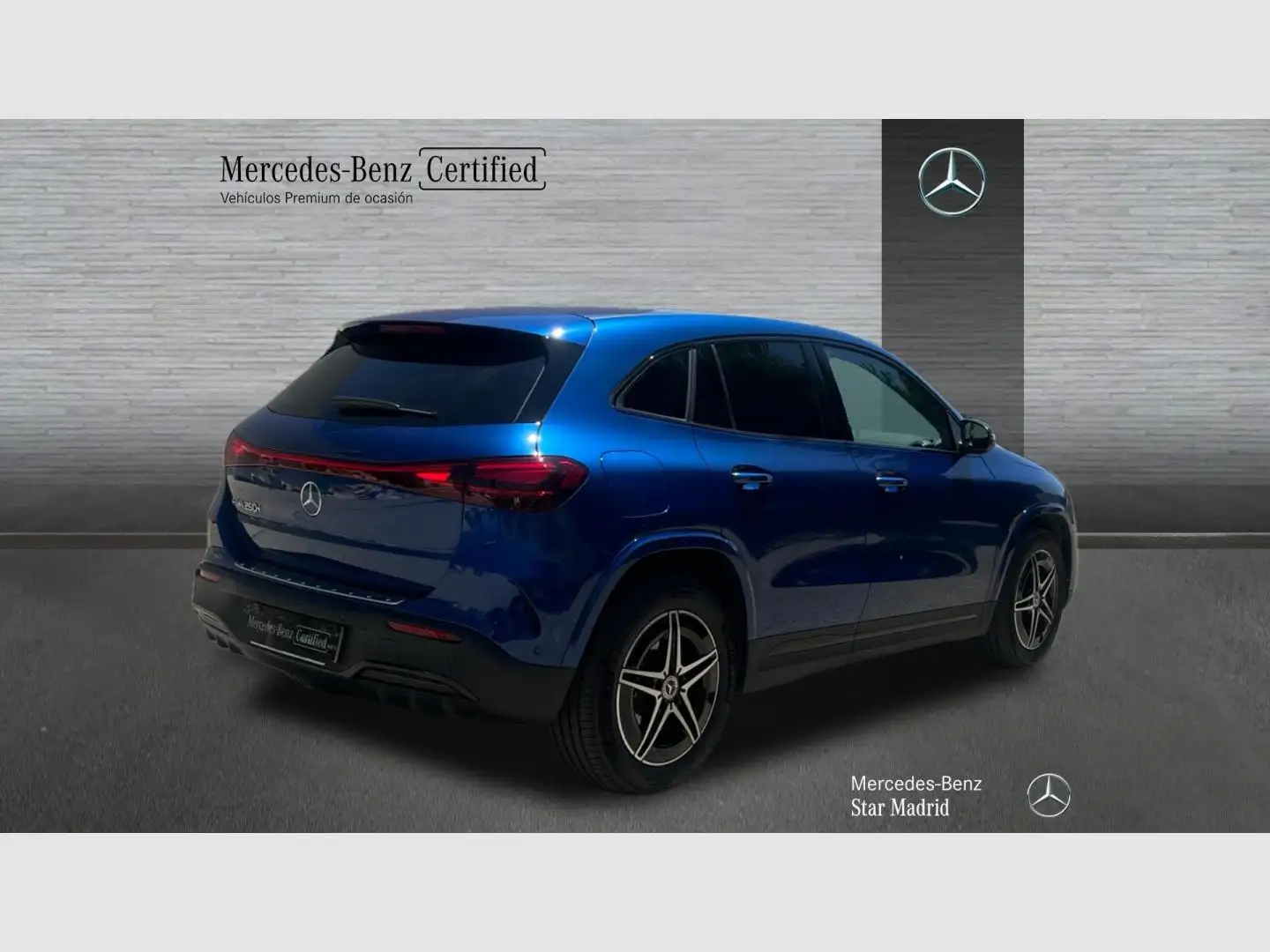 Mercedes-Benz EQA 250 + Azul - 2