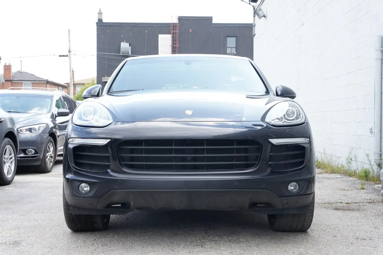 Porsche Cayenne снимка Porsche Cayenne