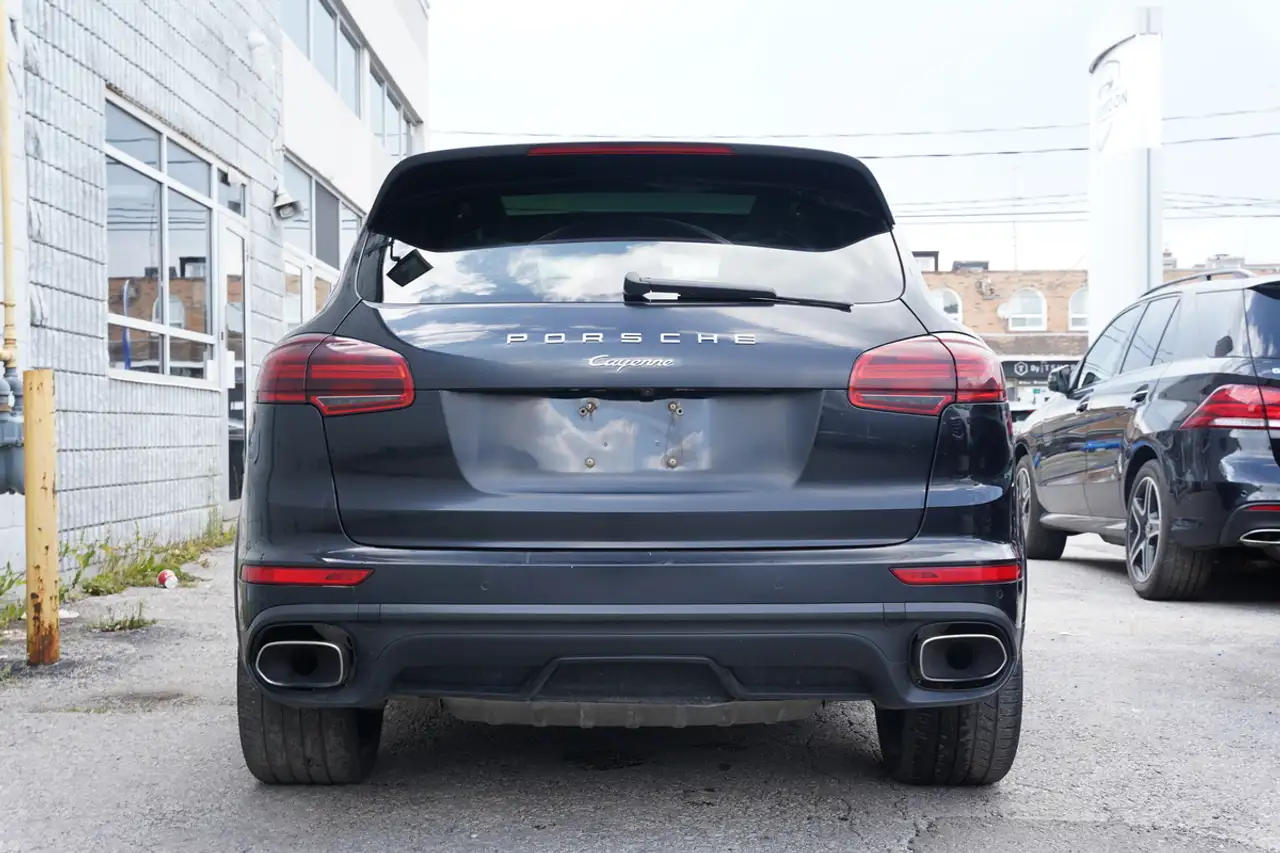 Porsche Cayenne снимка Porsche Cayenne