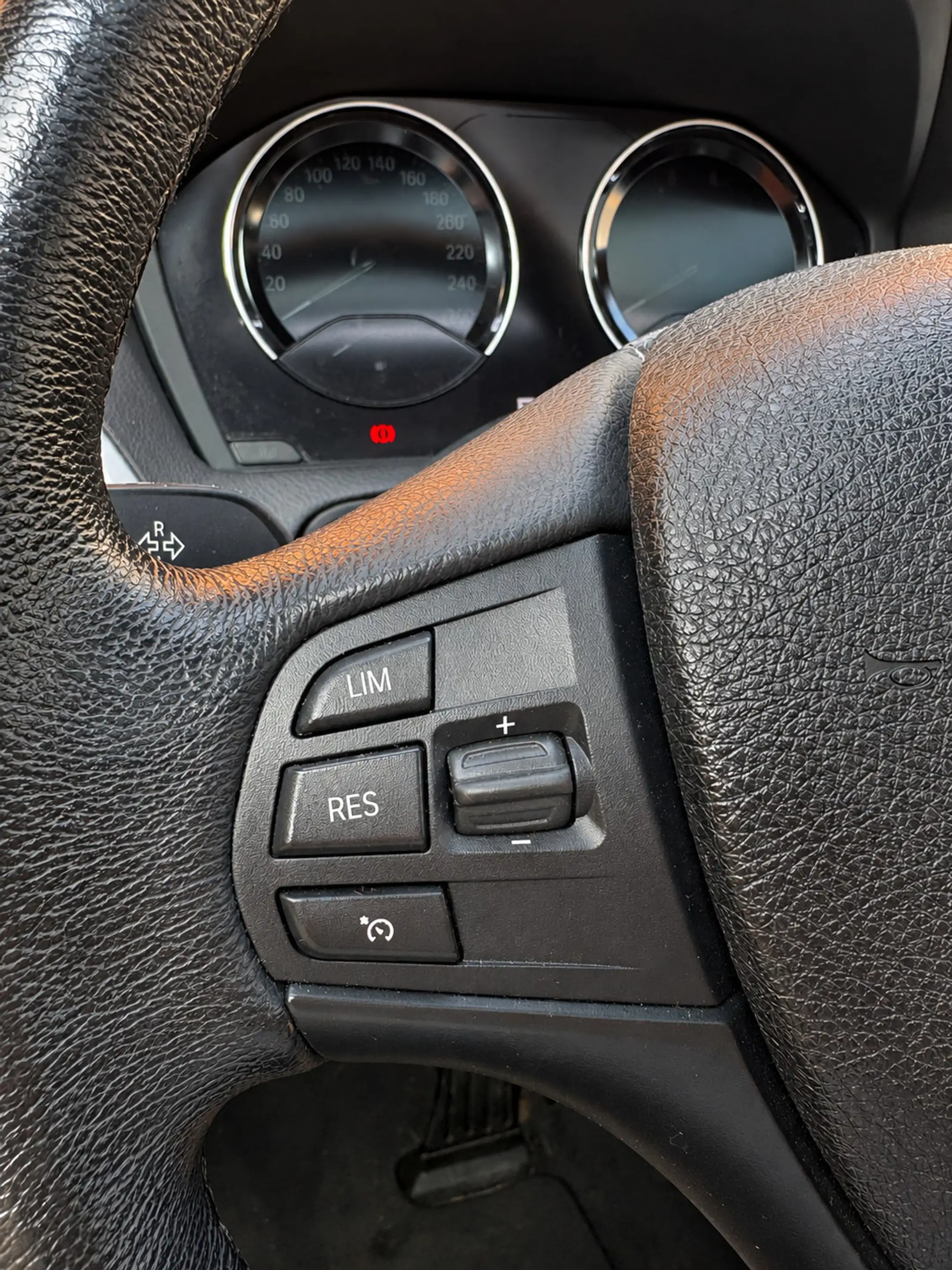 BMW 118 1-serie 118i / Panorama dak! — photo 24
