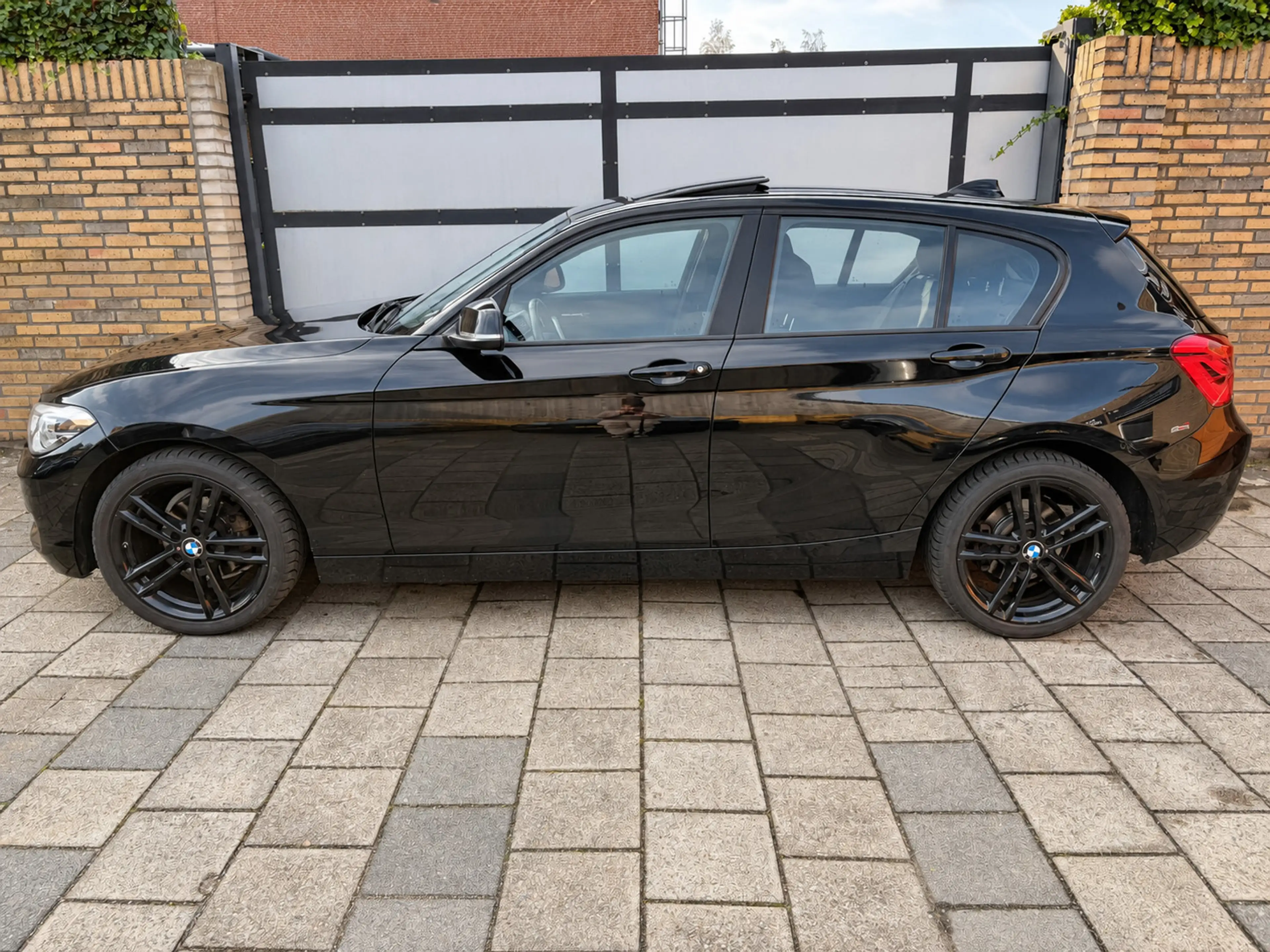 BMW 118 1-serie 118i / Panorama dak! — photo 5