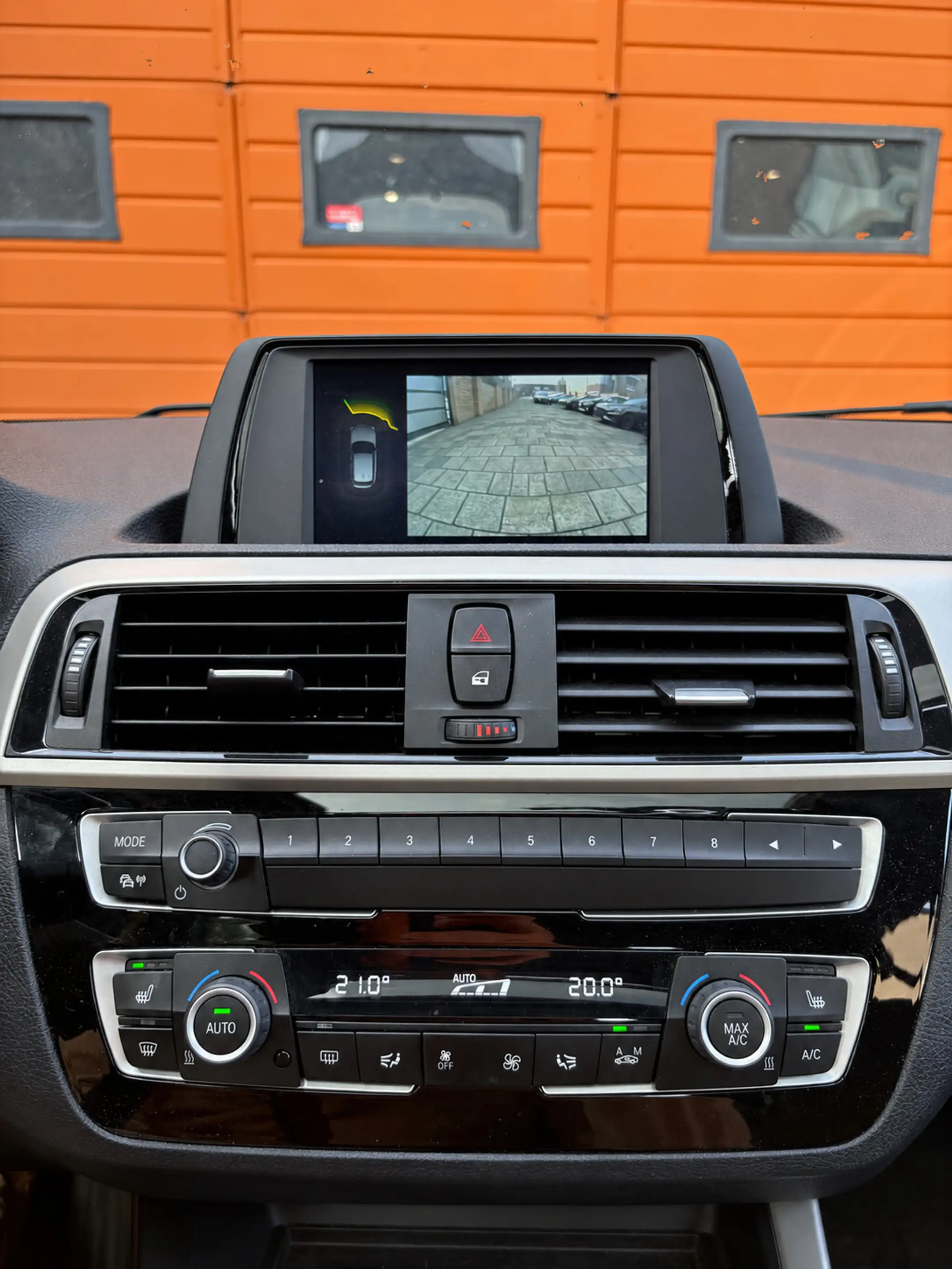 BMW 118 1-serie 118i / Panorama dak! — photo 14