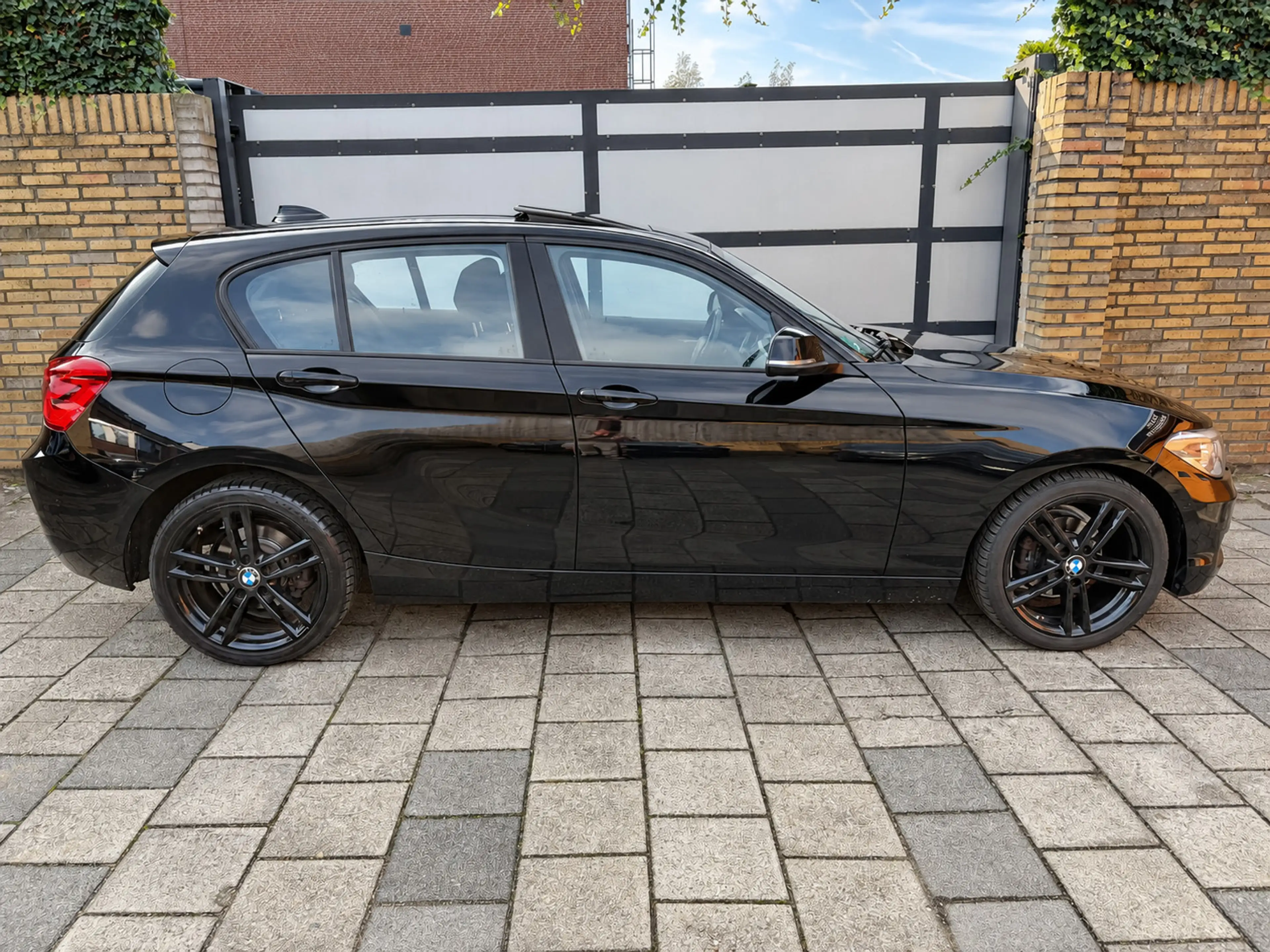 BMW 118 1-serie 118i / Panorama dak! — photo 6